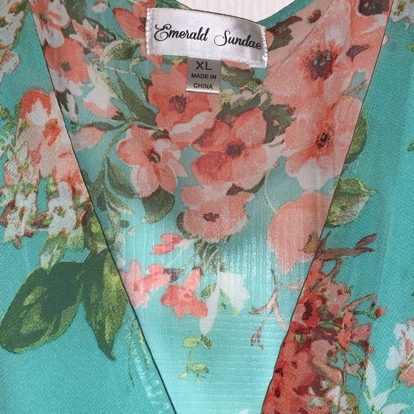 Romper - Picture 2 of 4